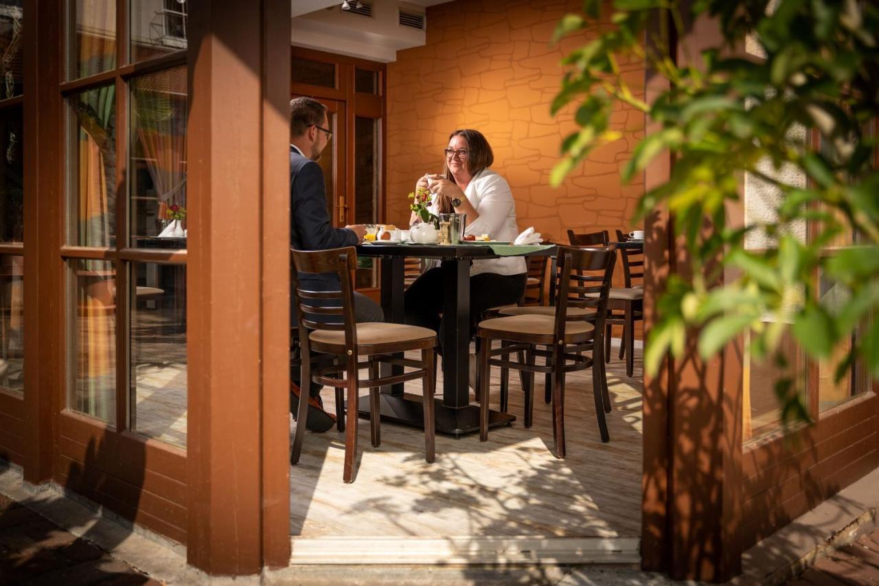Hotel Reussischer Hof 施默尔恩 外观 照片