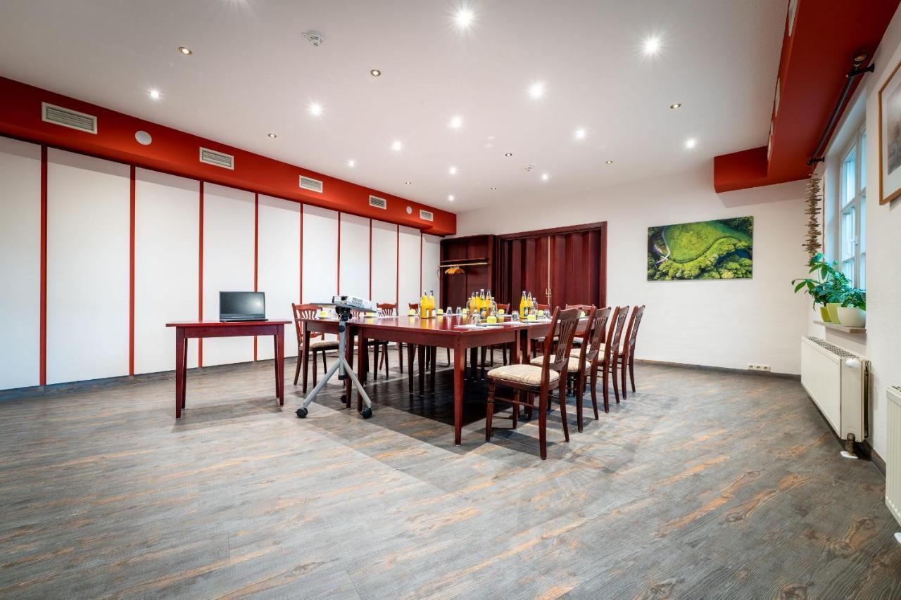 Hotel Reussischer Hof 施默尔恩 外观 照片