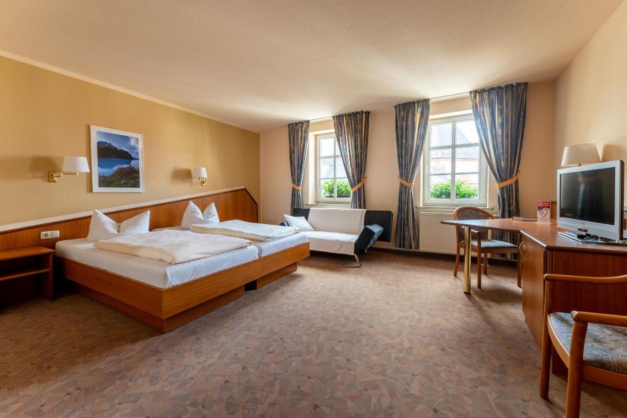 Hotel Reussischer Hof 施默尔恩 外观 照片