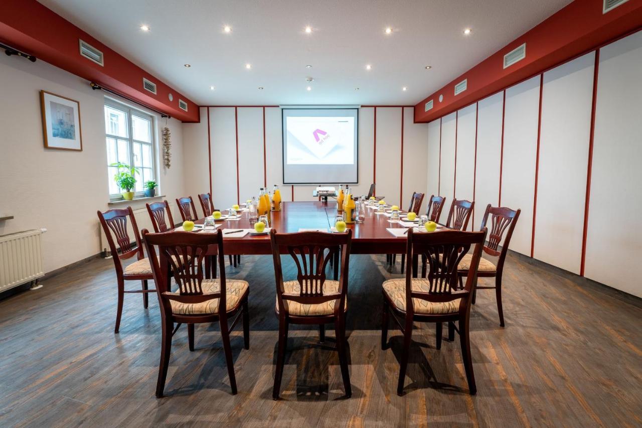 Hotel Reussischer Hof 施默尔恩 外观 照片
